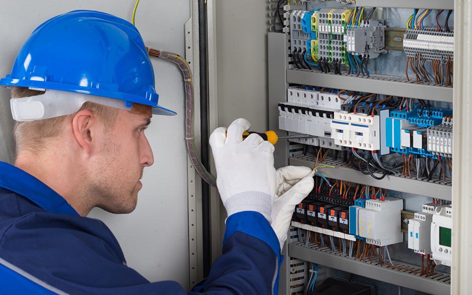recherche électricien Limours